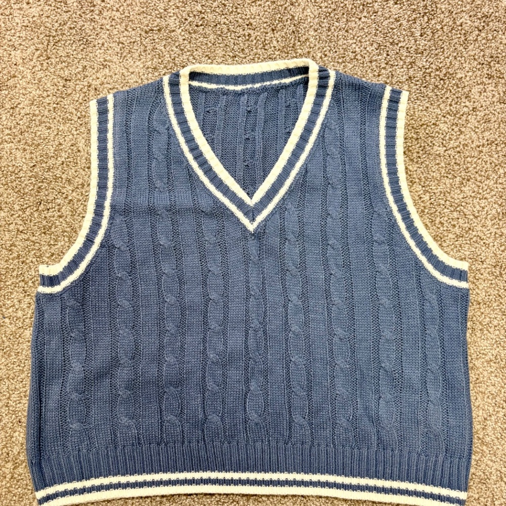 SHEIN Cable Knit Sweater Vest